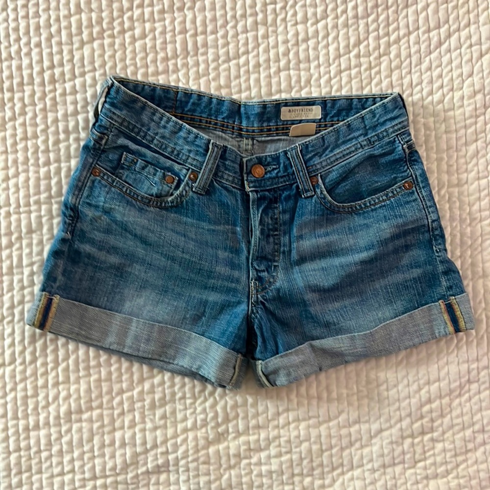 & Boyfriend Jean Shorts. (C) Size 4